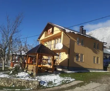 Dedushi Guesthouse &Wood Cabins-Camping Place Gusinje Exterior photo